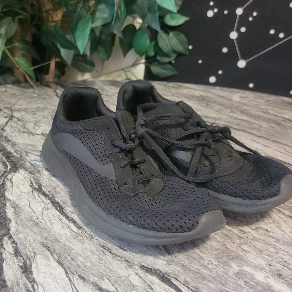 Black Women's Sneakers